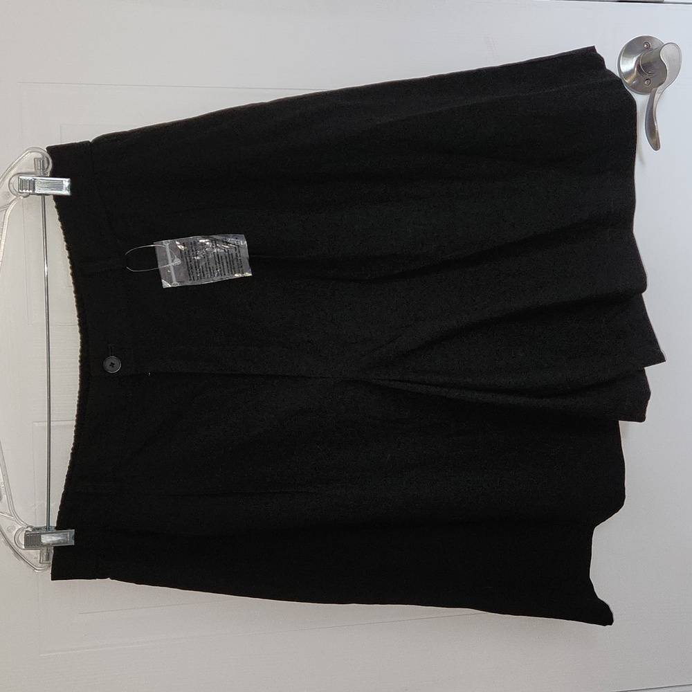 Uniqlo black linen blend shorts, size XXL